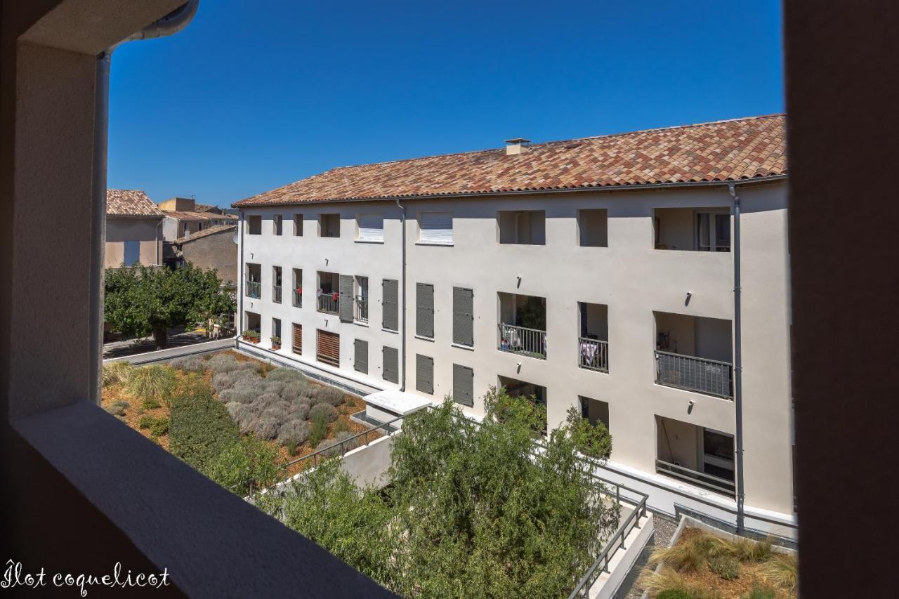 شقة Ilot Coquelicot - Parking Gratuit Securise - Ac Clim - Ascenseur - Balcon LʼIsle-sur-la-Sorgue المظهر الخارجي الصورة